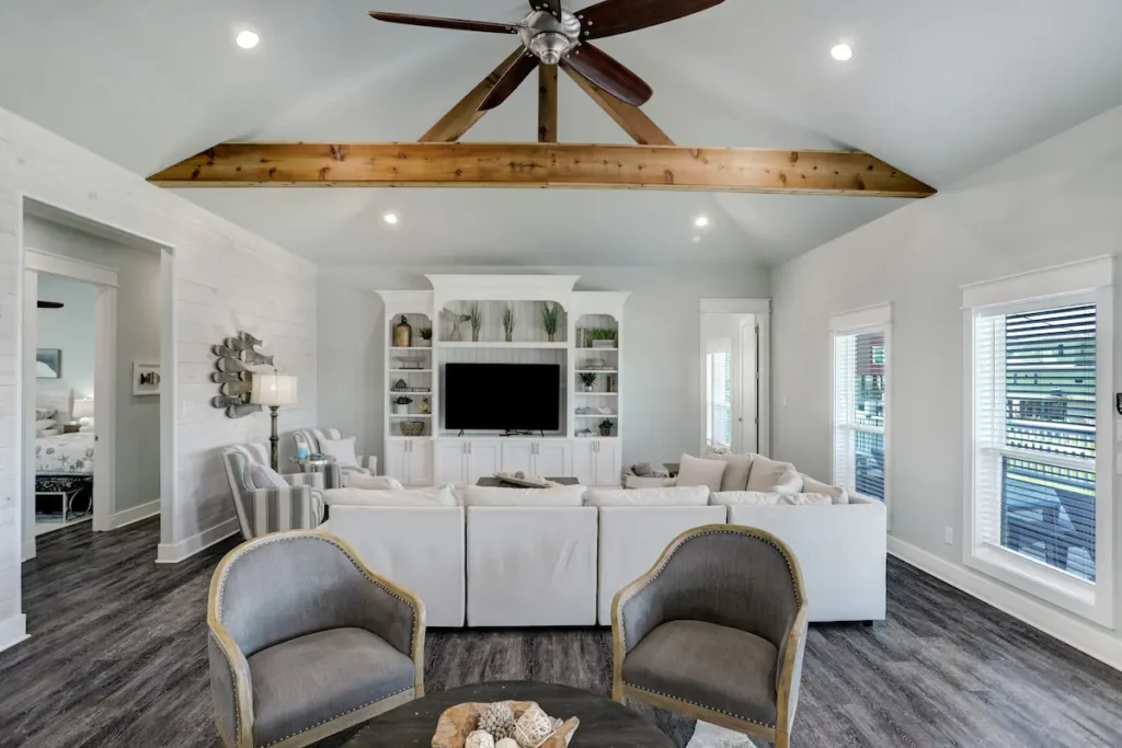 Entertaining area at Salty Shores